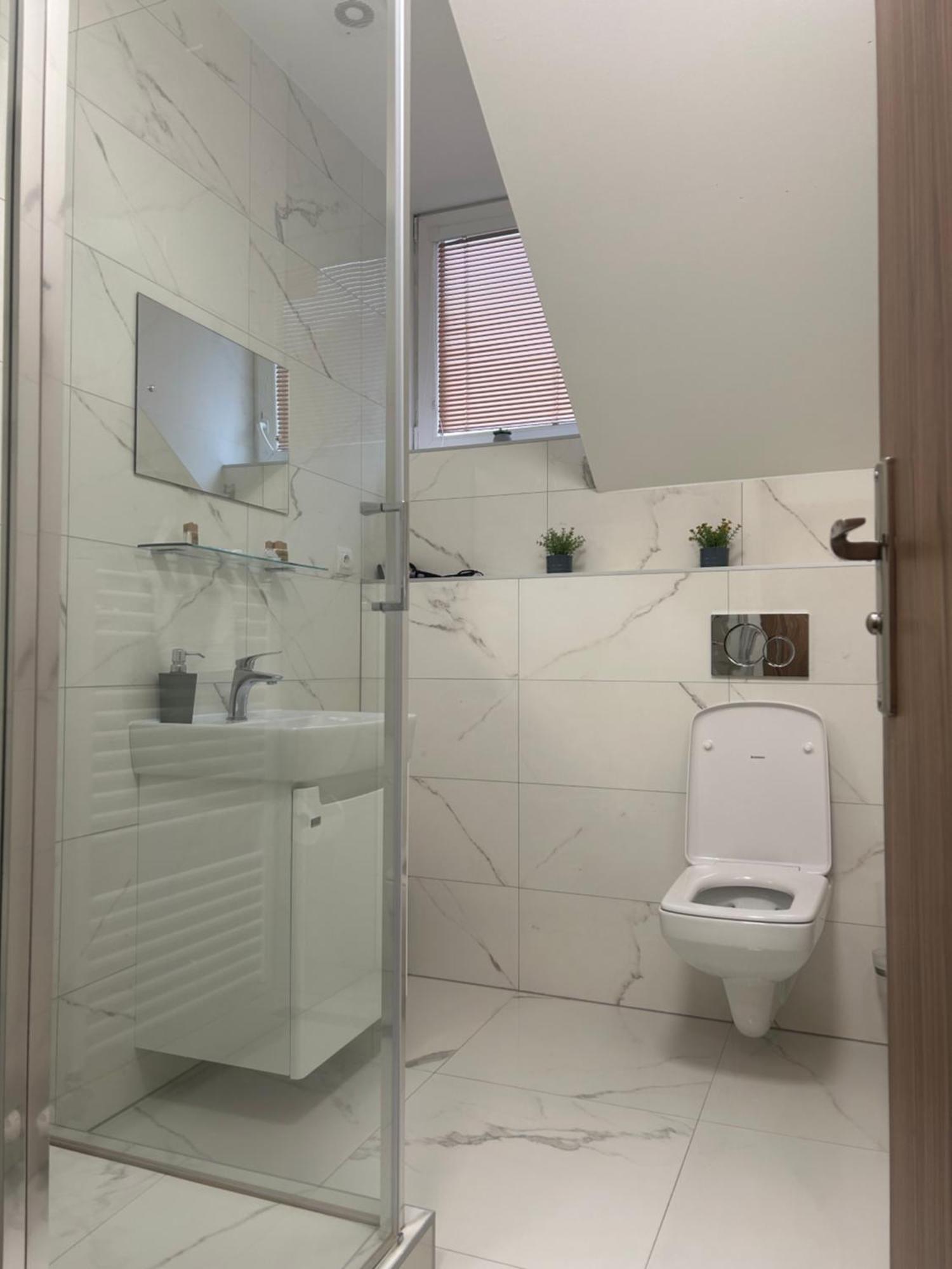 Hotel Evan U Hoffera Topoľčany Esterno foto