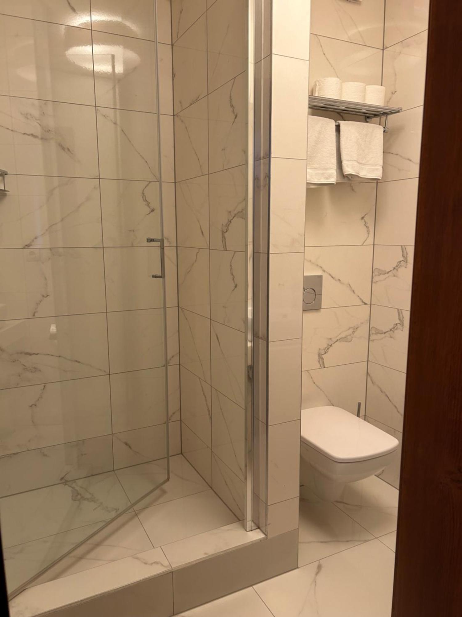 Hotel Evan U Hoffera Topoľčany Esterno foto