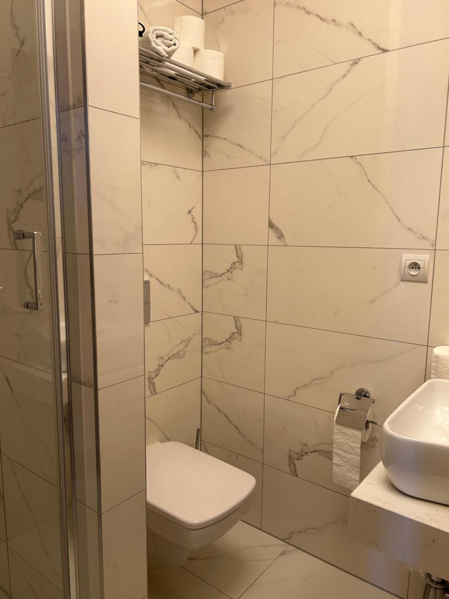 Hotel Evan U Hoffera Topoľčany Esterno foto