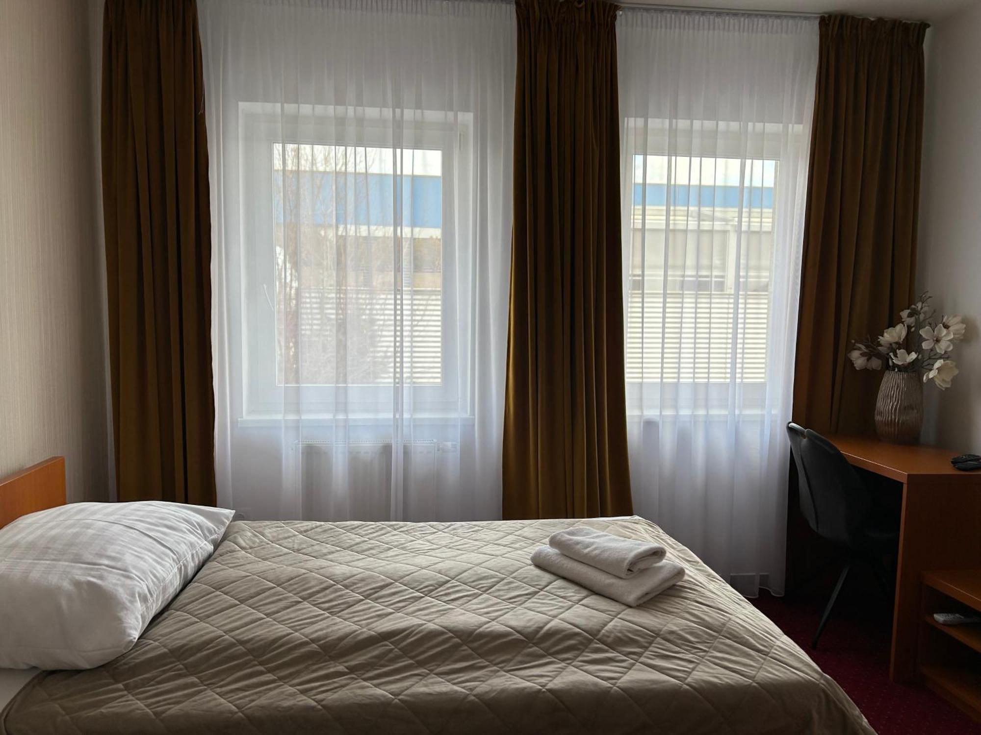 Hotel Evan U Hoffera Topoľčany Esterno foto